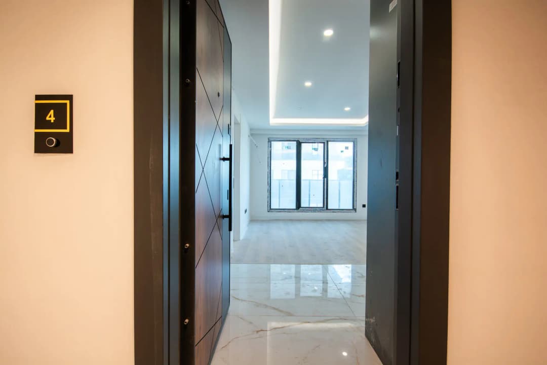 RE/MAX GÜVENCESİYLE MERKEZİ KONUMDA İSTOVA GREEN 2+1 2